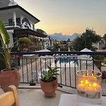 Naturella 4*