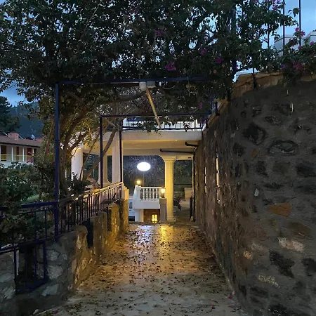 Naturella Aparthotel