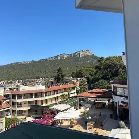 Naturella Aparthotel 2*