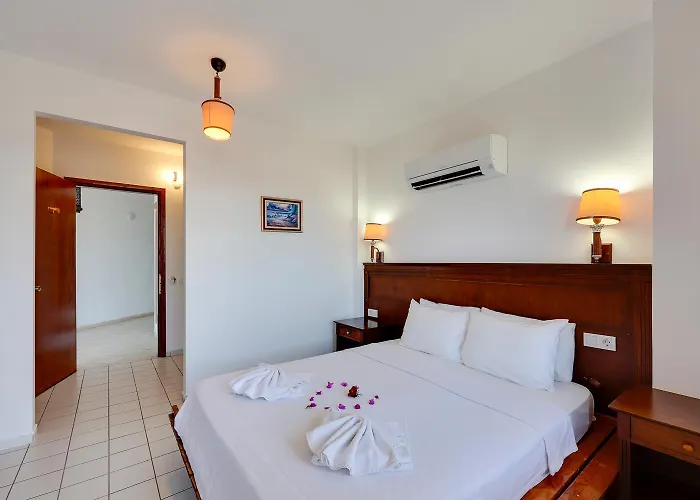 Naturella 4*