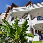 Naturella Aparthotel
