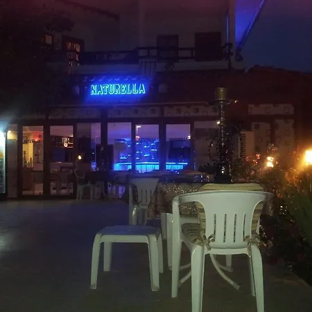 Naturella 4* كمر