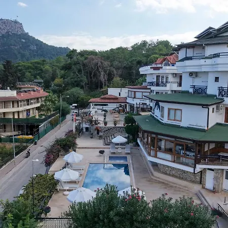 Naturella Ξενοδοχείο με διαμερίσματα 4*